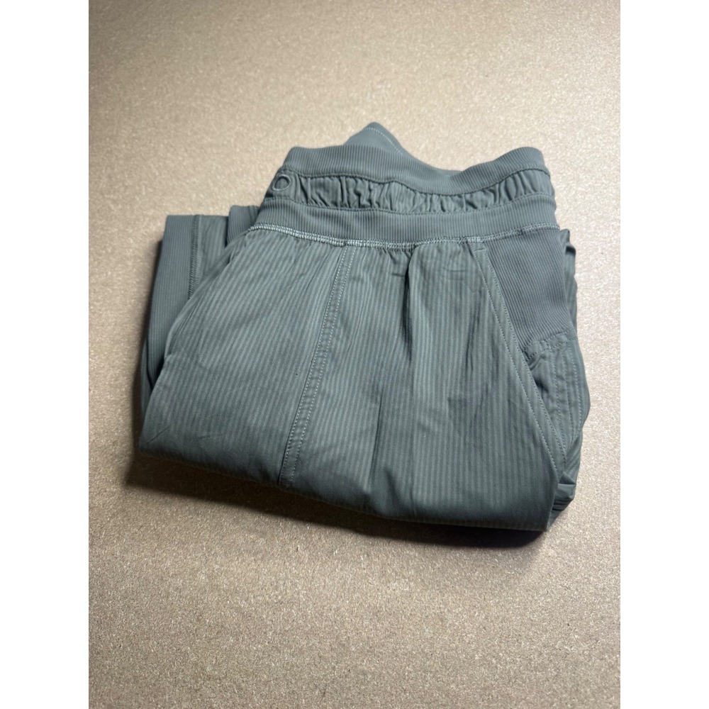 Lululemon Beyond the Studio Crop Pants Sage Green Pinstripe Size 6 W6CDQS